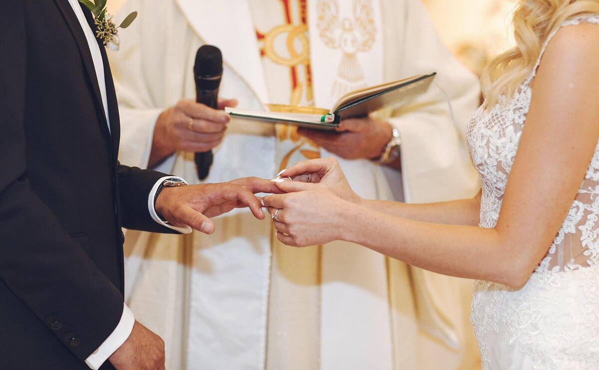 Elegant wedding couple