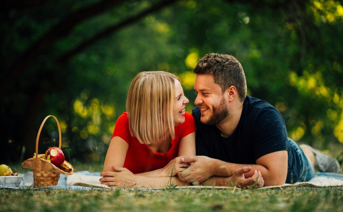 Smiley couple looking at each other