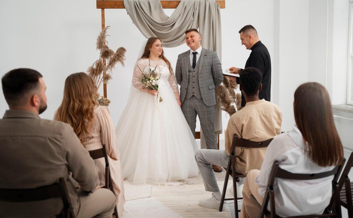 Wedding ceremony for plus-size bride and groom